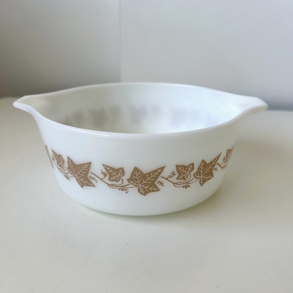 Pyrex Other - Vintage Pyrex Sandalwood 472-B Brown Ivy 1.5 Pt Casserole Dish No Lid